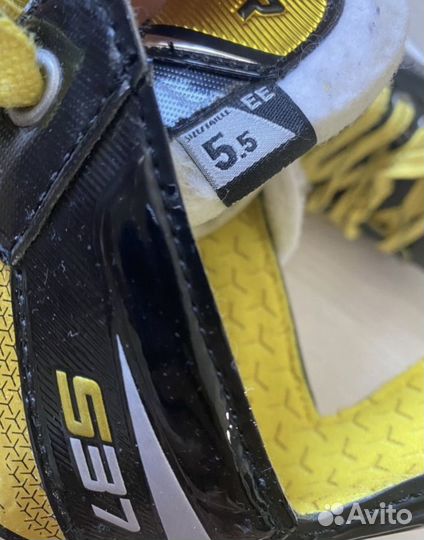 Коньки хоккейные