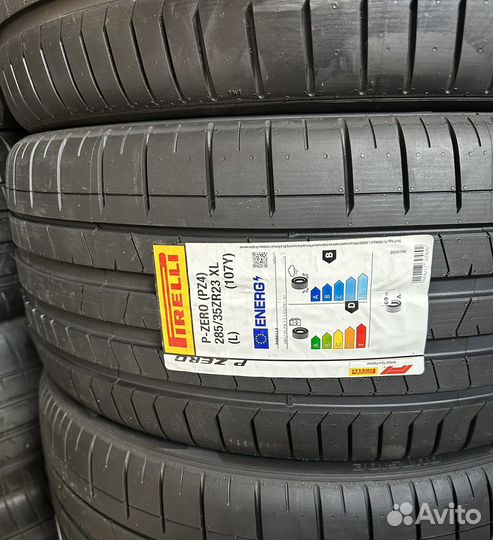 Pirelli P Zero PZ4 285/35 R23 и 325/30 R23