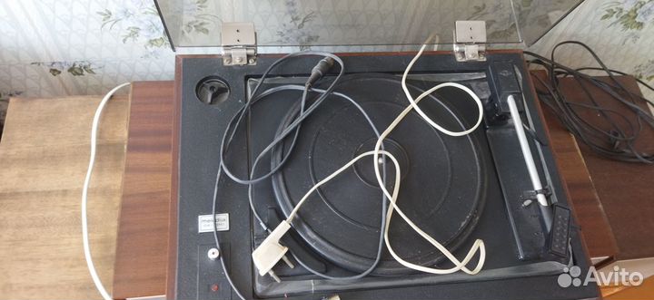 Проигрыватель винила без иглы