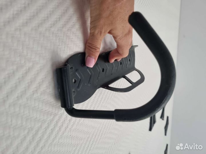 Крепление для хранения велосипеда