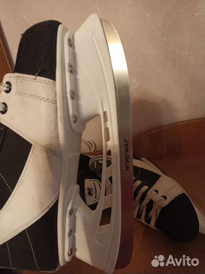 Коньки хоккейные 44 размер
