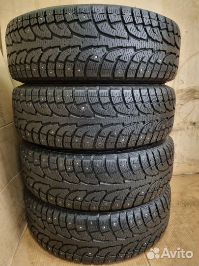 Hankook I'Pike RW11 215/65 R16 98T