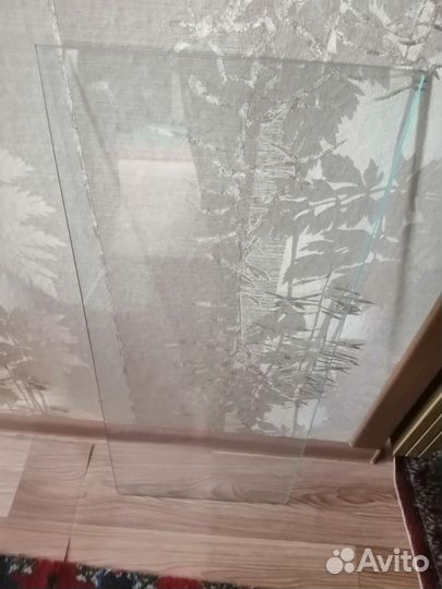 Стекло для полочки