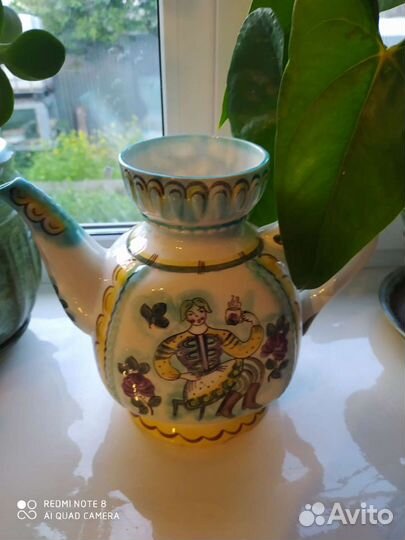 Кувшины для воды, сока, вина