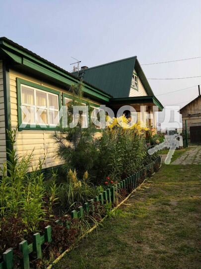 Дом 30 м² на участке 8,6 сот.