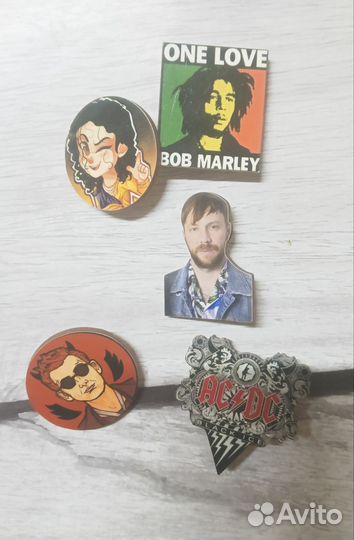 Деревянные значки