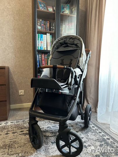 Коляска 2 в 1 Roan bass next