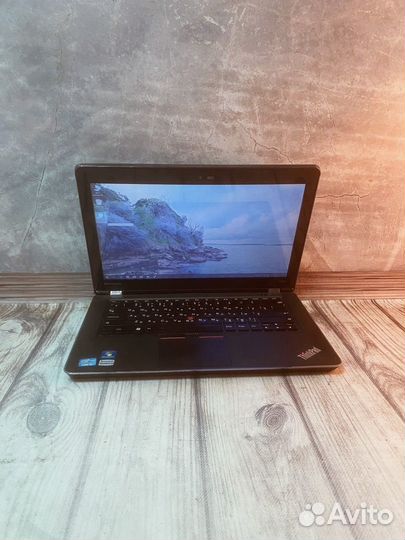 Ноутбук Lenovо ThinkPad / 320gb HDD/ Grарhics / i3