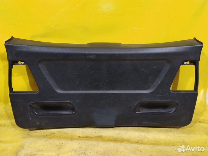 Обшивка двери багажника BMW X3 F25 бмв иск 3