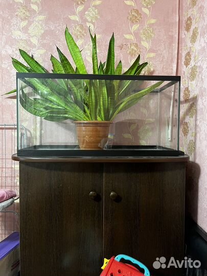 Аквариум с тумбой