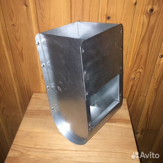 Бункерная кормушка для кроликов