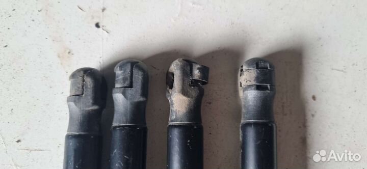 Амортизатор крышки багажника ford фокус 2 седан