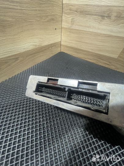 Электронный блок управления Vectra A 1.6 16199338