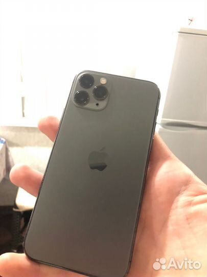 Телефон iPhone 11про