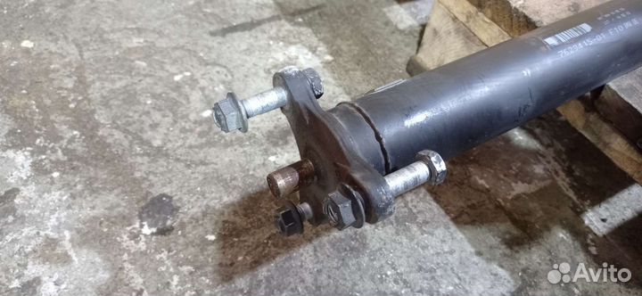 Карданный вал от BMW F10 N20B20