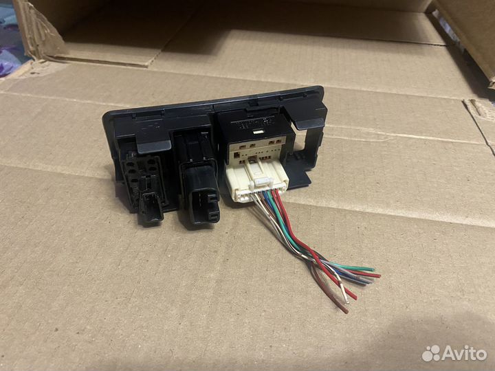 Блок упровления зеркалами corolla 120