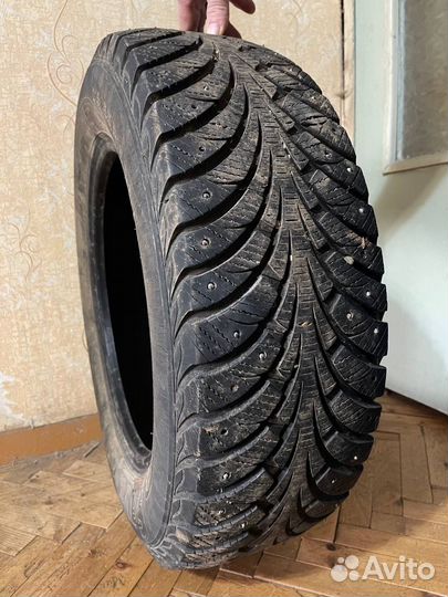 Sava Eskimo Stud 215/65 R16 98T