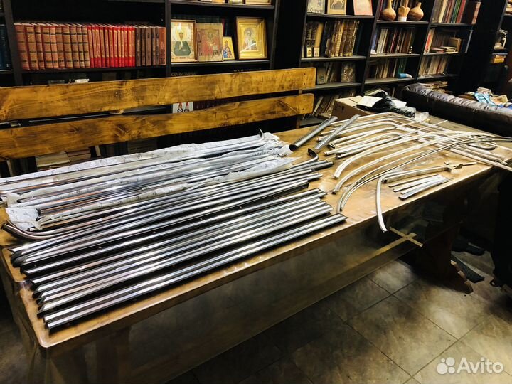 Mercedes Benz w123 разбираю на болты. Много запчас