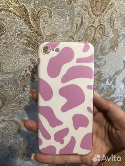 Чехлы на iPhone 7,8