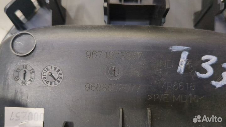 Фонарь салона Citroen DS4, 2012