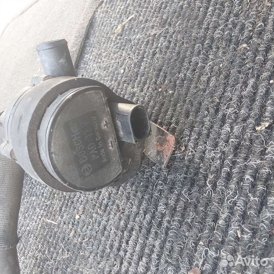 Mercedes A2118350028 помпа