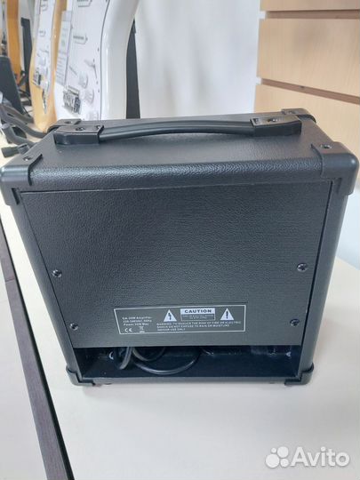 Гитарный комбоусилитель 20вт