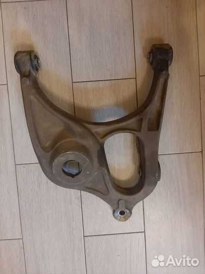 Рычаг задний ниж Jeep Grand Cherokee 4 WK2 2010-21