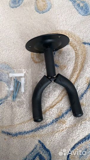 Держатель для гитары на стену