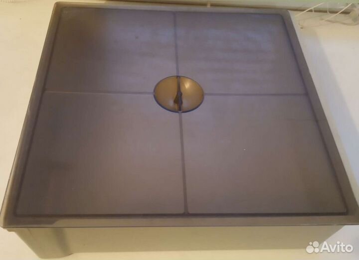 Лоток с крышкой