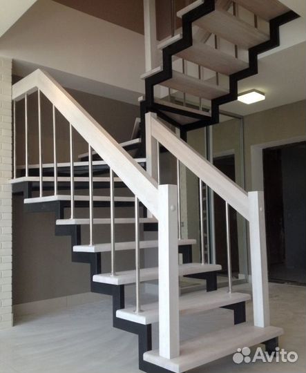 Лестница на второй этаж