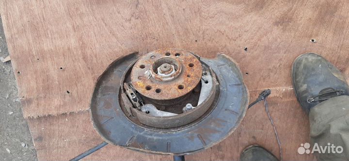 Кулак задний Mercedes-Benz GL-Класс X164 W164 2009