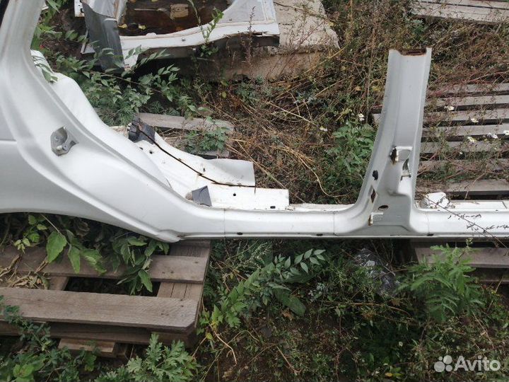 Боковина кузова правая LADA Priora