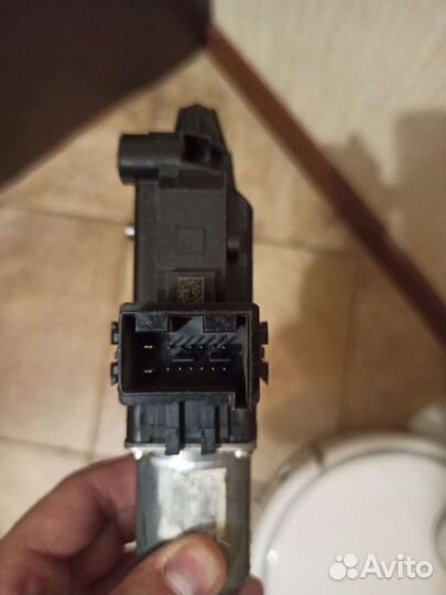 Моторчики стеклоподъемников VW транспортёр Т5 Т6