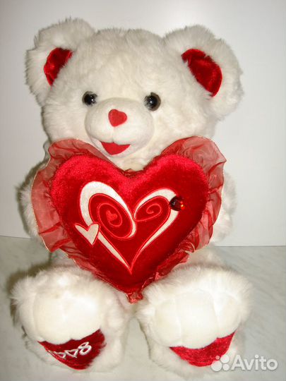 Мягкая игрушка медведь с сердцем. 36см