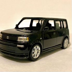 Модель Toyota BB / Scion XB 1:32 Kinsmart