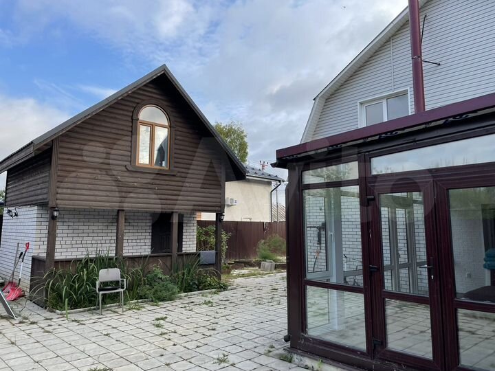 Дом 170 м² на участке 4,5 сот.