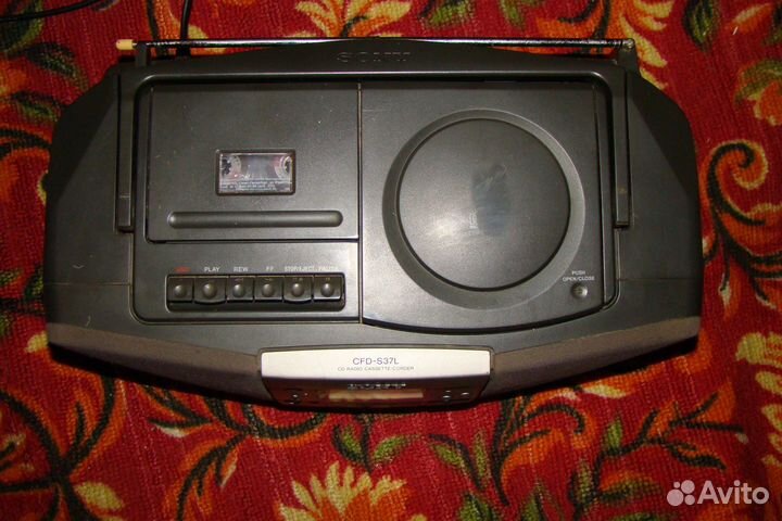 Музыкальный центр sony