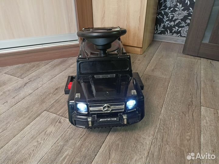 Машинка толокар