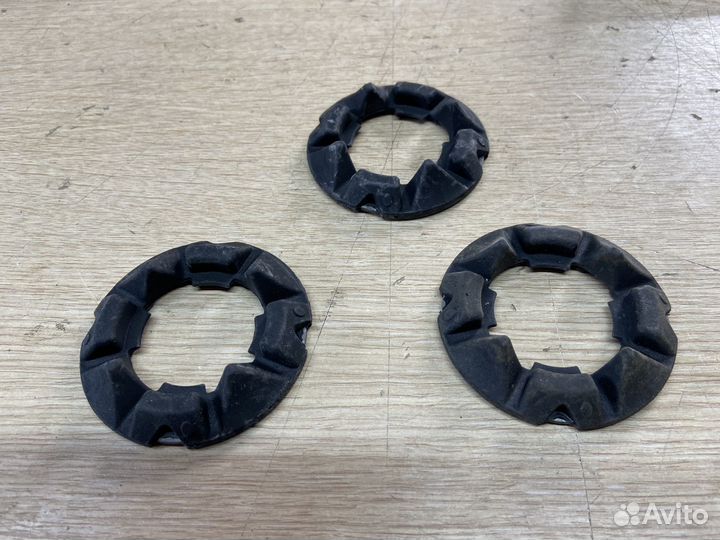 Фиксирующая гайка задней балки Toyota Camry 75