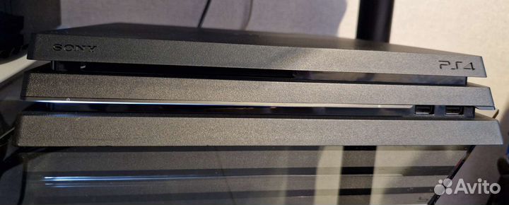 PS4 pro 1tb с играми