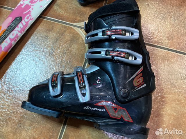 Ботинки горнолыжные