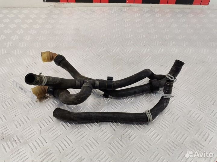 Патрубок отопителя (печки) Chevrolet Cruze 2 2018