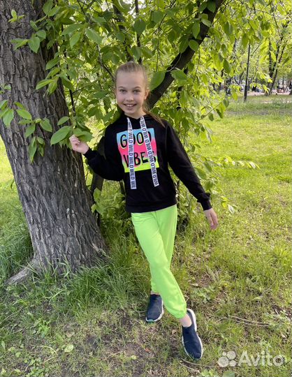 Вещи на девочку 140-146