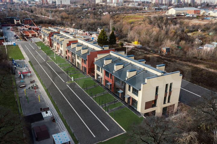 2-к. квартира, 90 м², 2/3 эт.