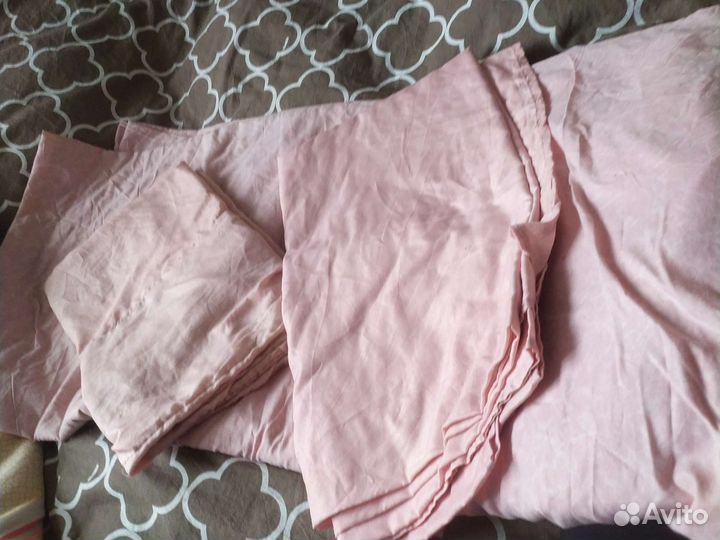 Постельное белье розовое