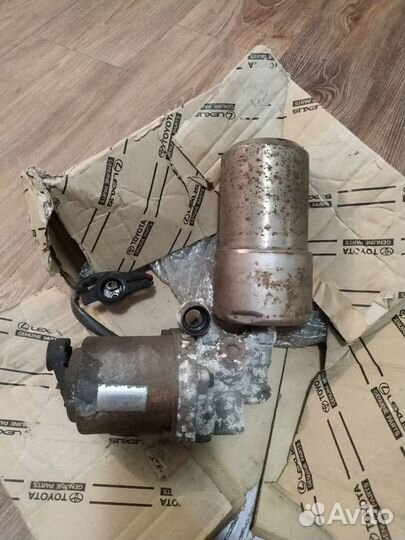 Главный тормозной цилиндр lexus LX470 47070-60010