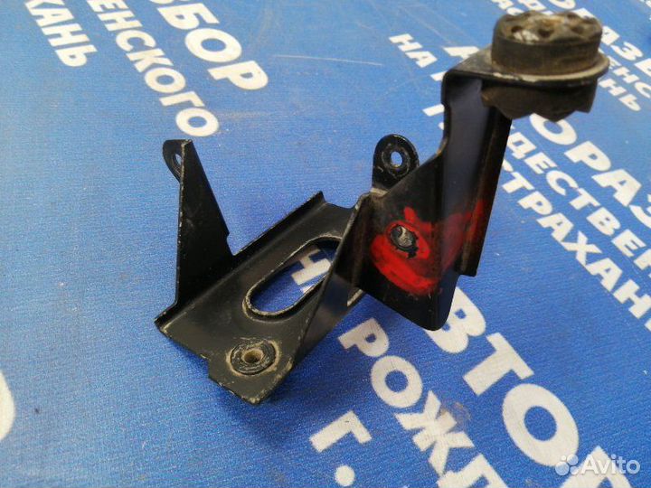 Кронштейн блока ABS Bmw E39 седан M50B20 1998