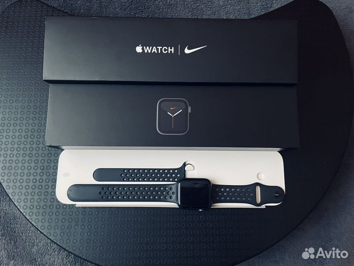 Часы apple watch 6 44 mm nike series