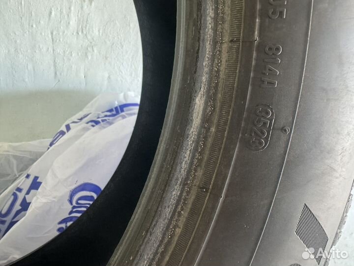 Pirelli Ice Zero FR 225/55 R18