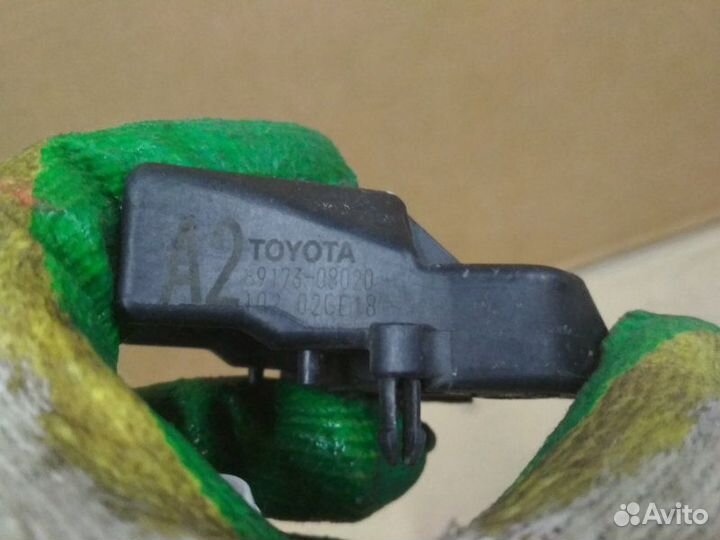 Датчик AirBag передний Toyota Sienna III